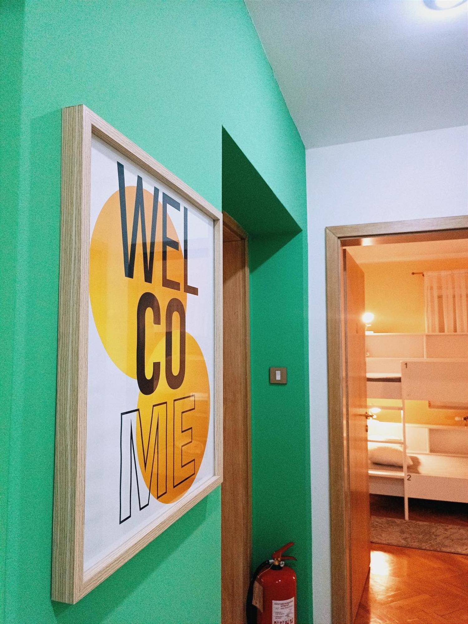Hostel Central スコピエ エクステリア 写真